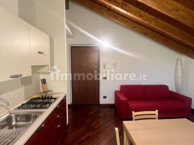 Bilocale viale Risorgimento 1, Breccia Lazzago, Como