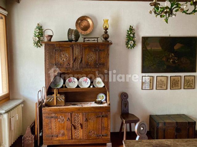 Bilocale viale Roma 81, Centro, Bardonecchia