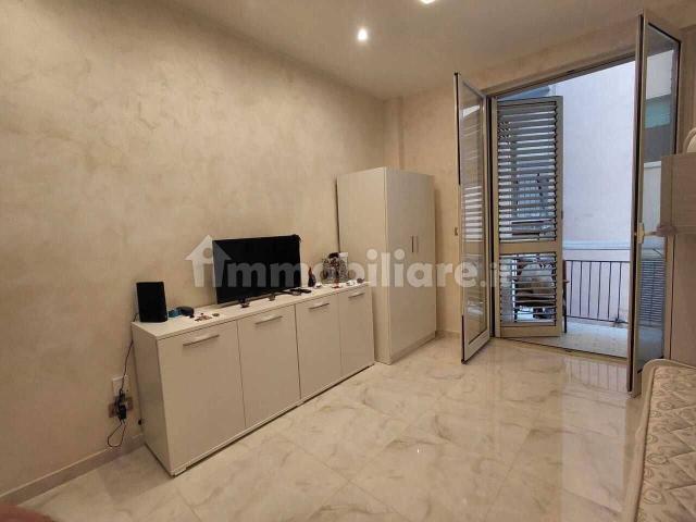 Bilocale Vico dei Carbonari 16, Tribunali, Napoli