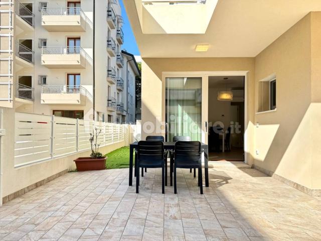 Bilocale vicolo 2 via Dante Alighieri 4, Lido Centro Ovest, Jesolo