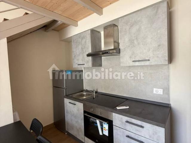 Bilocale vicolo Bettolino 24, Piazzale Milano Stazione, Piacenza
