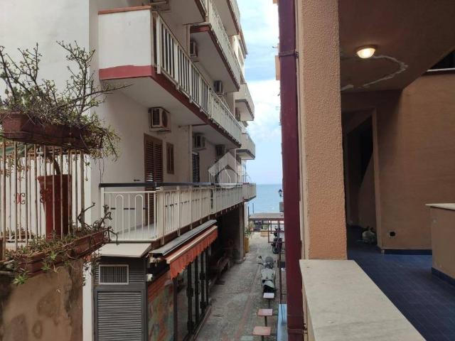 Bilocale vicolo del Canalaro Vecchio traversa 4, Centro, Giardini Naxos