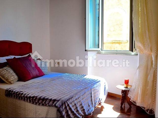 Bilocale vicolo del Cedro 31, Trastevere, Roma