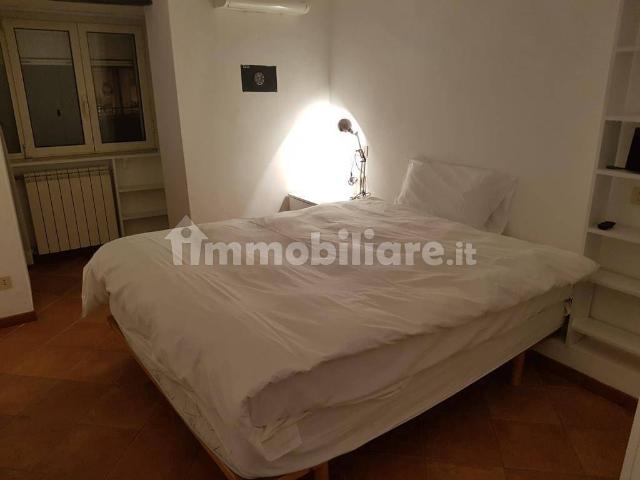 Bilocale vicolo del Cinque 12, Trastevere, Roma