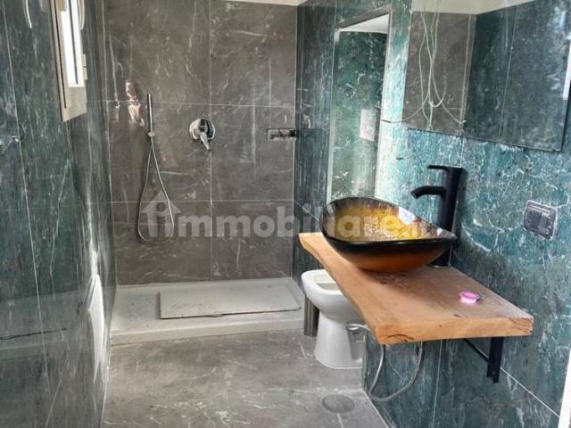 Bilocale Vicoletto San Marco a Miradois 4, Sanità, Napoli