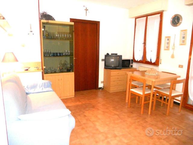 Bilocale a marina di Carrara con posto auto