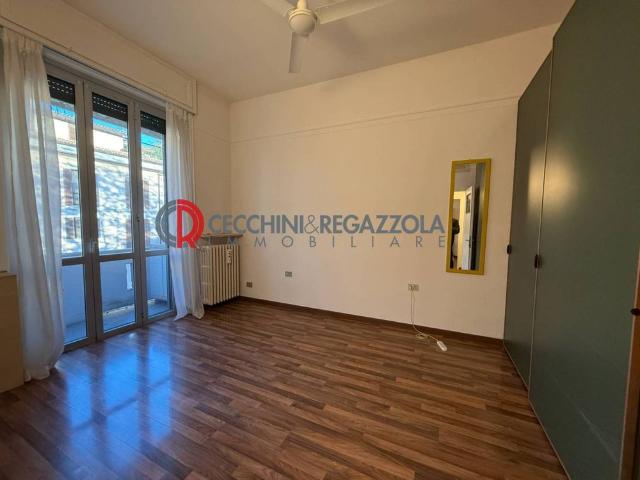Bilocale Alzaia Naviglio Pavese 34, Navigli Darsena, Milano