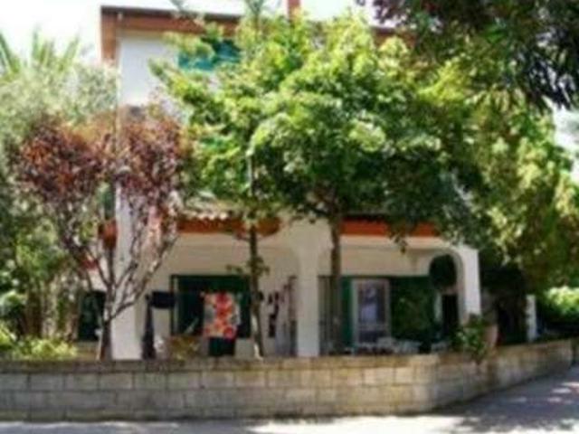 Bilocale arredato Badolato