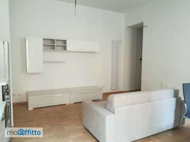 Bilocale arredato Buenos aires, indipendenza, p.ta venezia