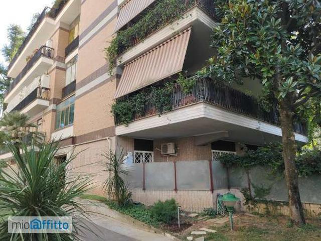 Bilocale arredato Cassia, tomba di nerone, roma