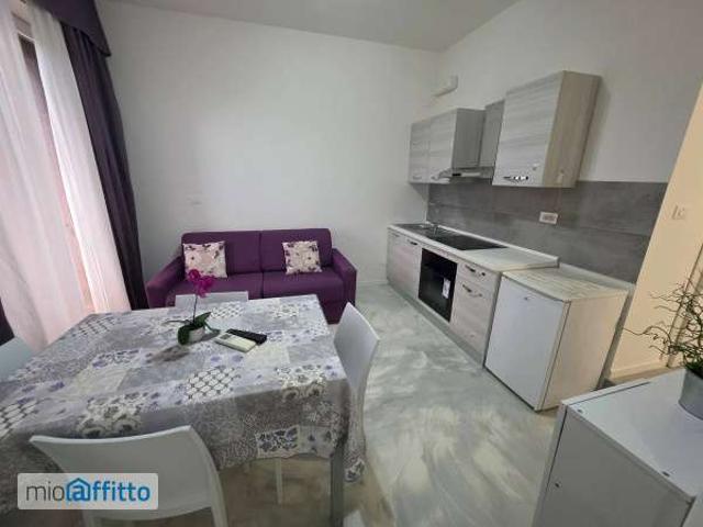 Bilocale arredato Centro