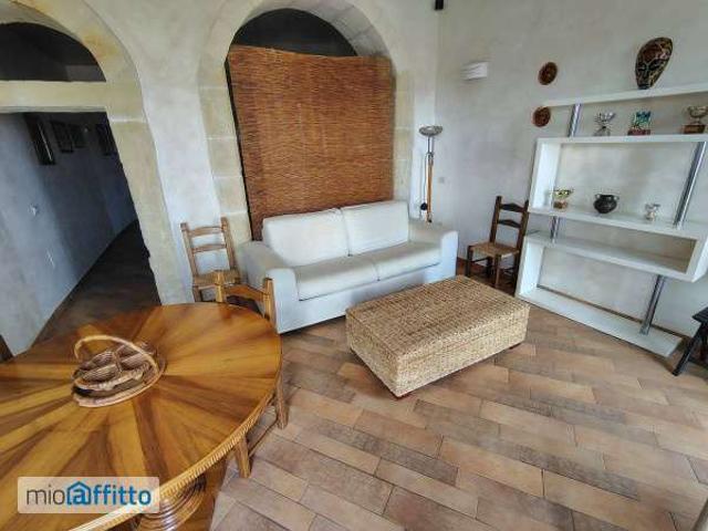 Bilocale arredato Centro castello