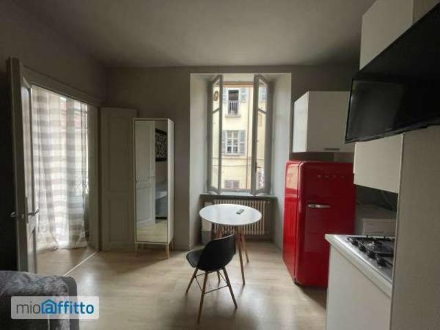 Bilocale arredato con terrazzo Centro centro storico