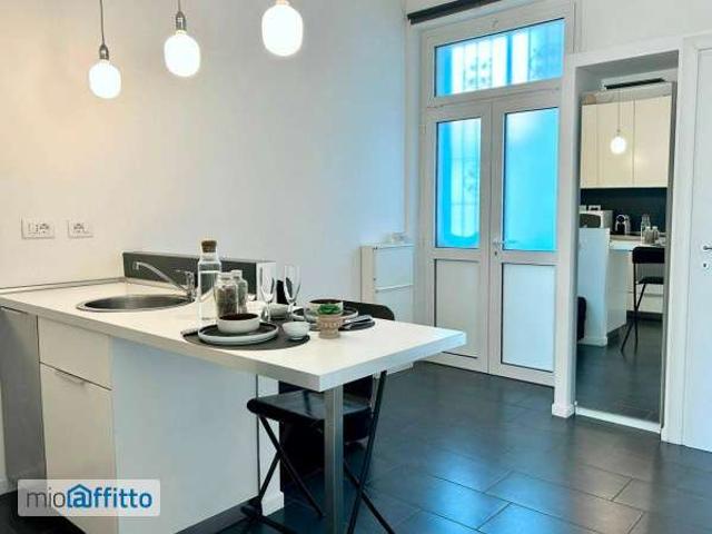 Bilocale arredato Certosa, quarto oggiaro, villa pizzone