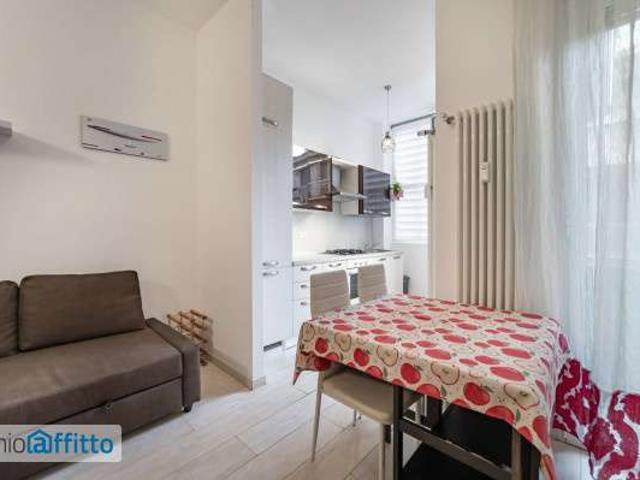 Bilocale arredato Certosa, quarto oggiaro, villa pizzone