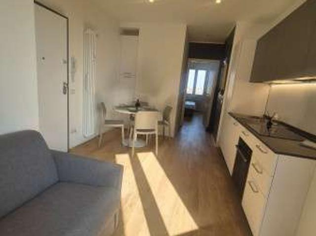 Bilocale arredato Certosa, quarto oggiaro, villa pizzone