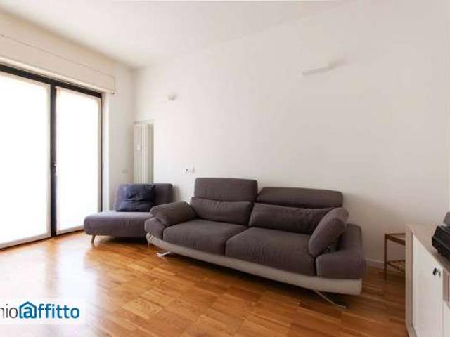 Bilocale arredato Chiesa rossa, cermenate, ripamonti