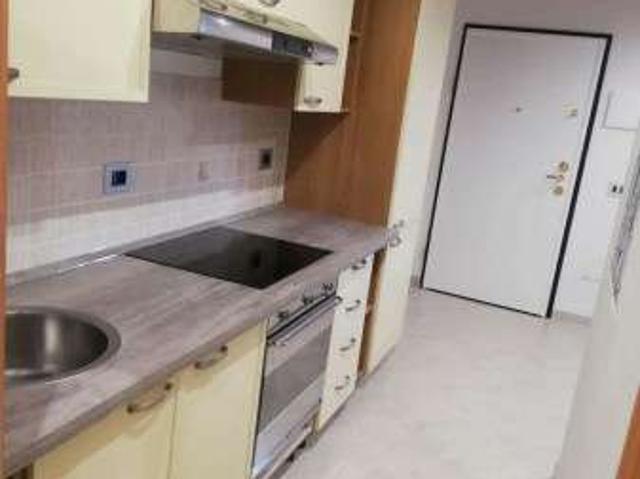 Bilocale arredato Chiesa rossa, cermenate, ripamonti
