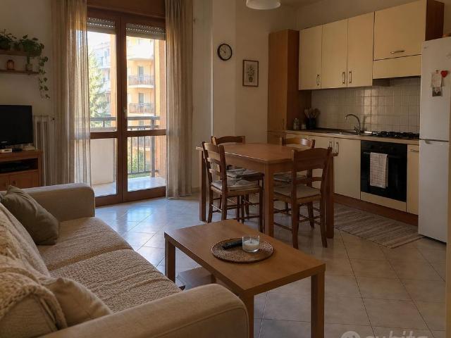 Bilocale arredato con balcone | Senago MI