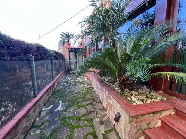 Bilocale arredato con giardino via G.Santacroce