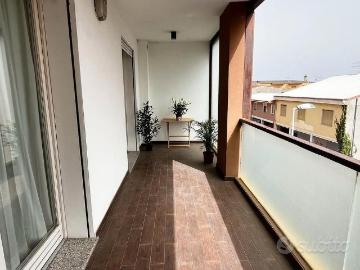 Bilocale arredato con posto auto
