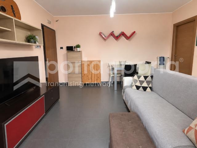 BILOCALE ARREDATO CON POSTO AUTO, CASERTA