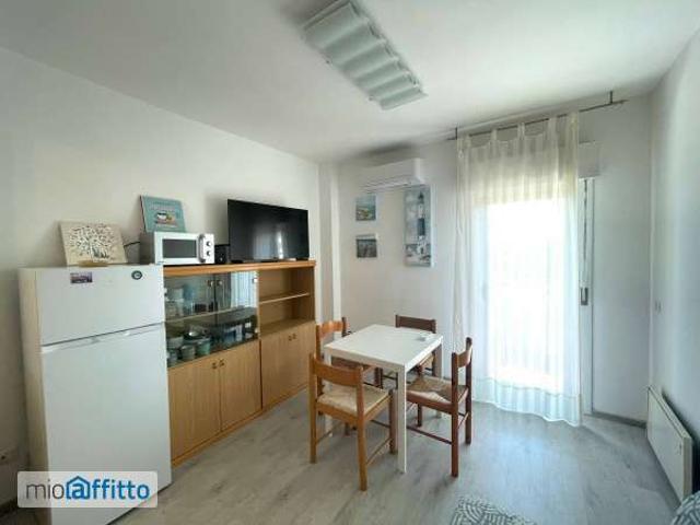 Bilocale arredato con piscina Scossicci