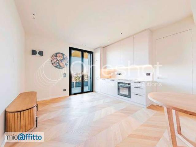 Bilocale arredato con piscina Milano