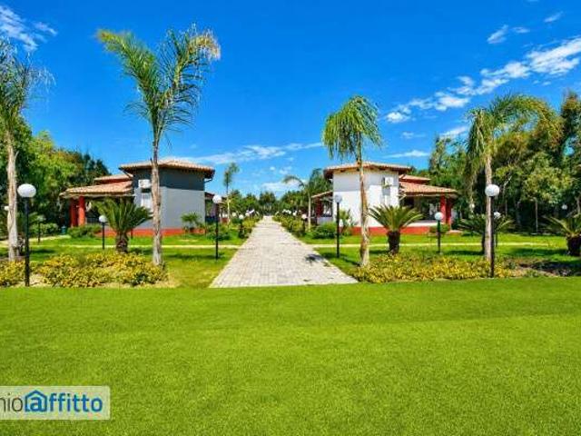 Bilocale arredato con piscina Nicotera