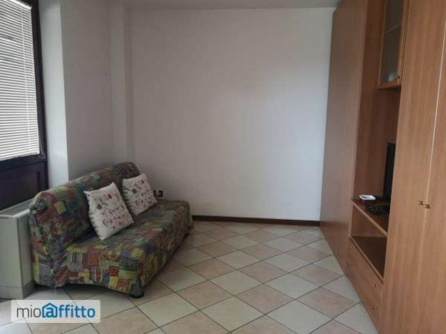 Bilocale arredato con piscina Rivoltella