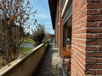 Bilocale arredato con terrazzo Comazzo