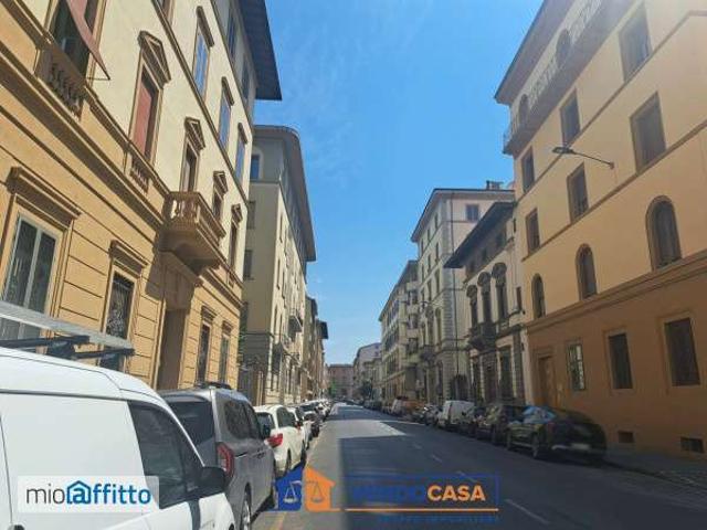 Bilocale arredato con terrazzo Campo di marte