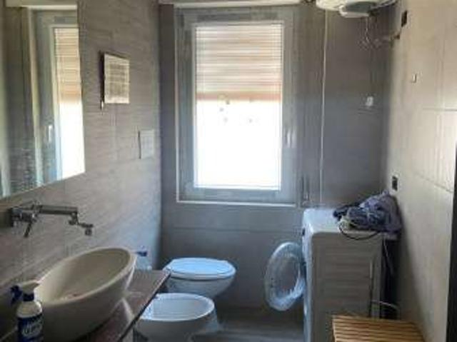 Bilocale arredato con terrazzo Caserta