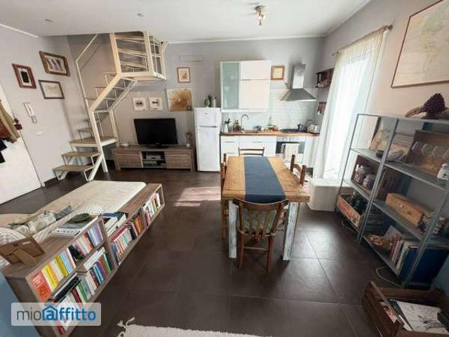 Bilocale arredato con terrazzo Casilina, prenestina, centocelle, alessandrino