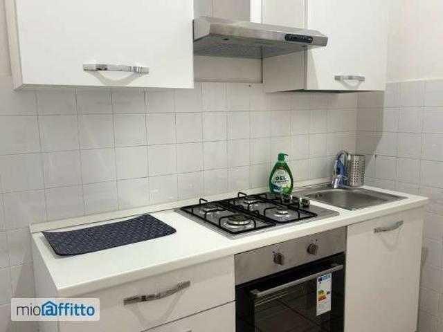 Bilocale arredato con terrazzo Centro centro storico