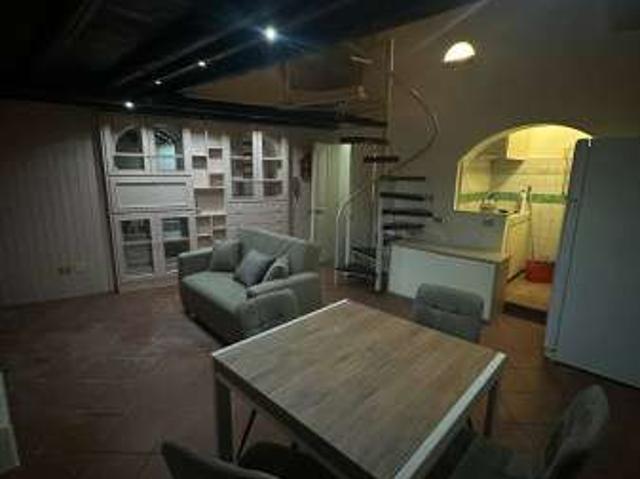 Bilocale arredato con terrazzo Centro centro storico