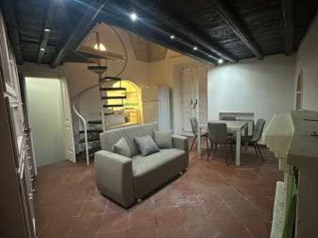Bilocale arredato con terrazzo Centro centro storico