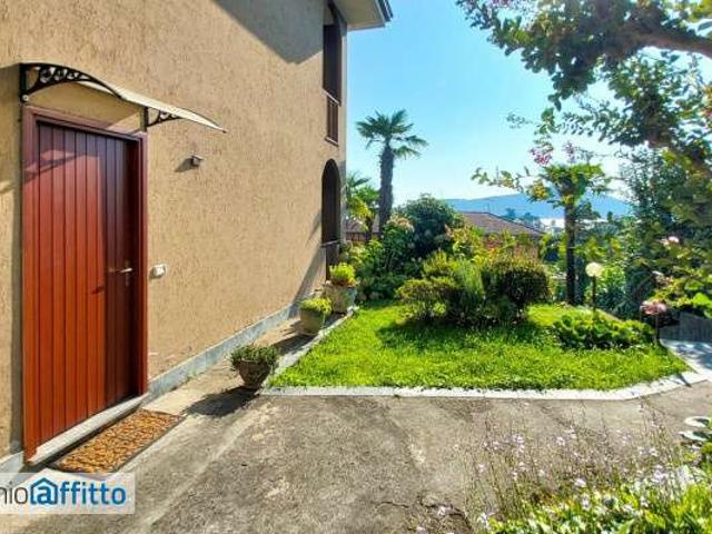 Bilocale arredato con terrazzo Centro