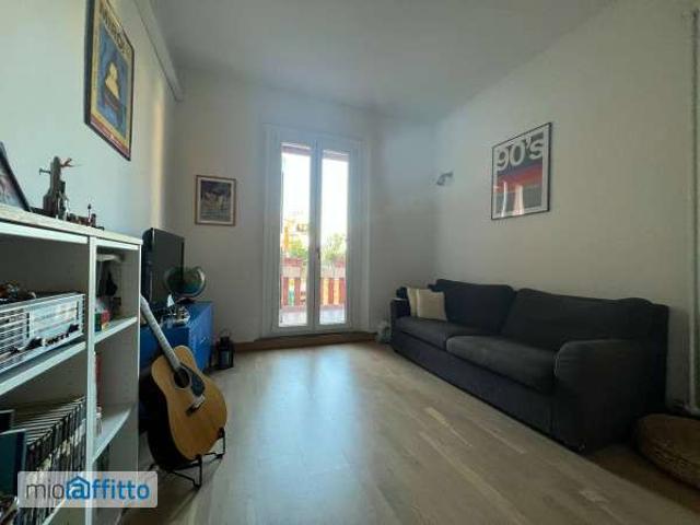 Bilocale arredato con terrazzo Centro