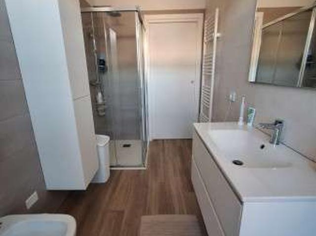 Bilocale arredato con terrazzo Centro