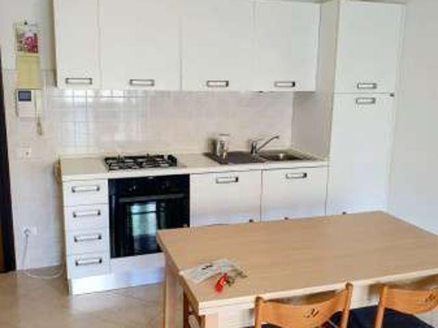 Bilocale arredato con terrazzo Centro