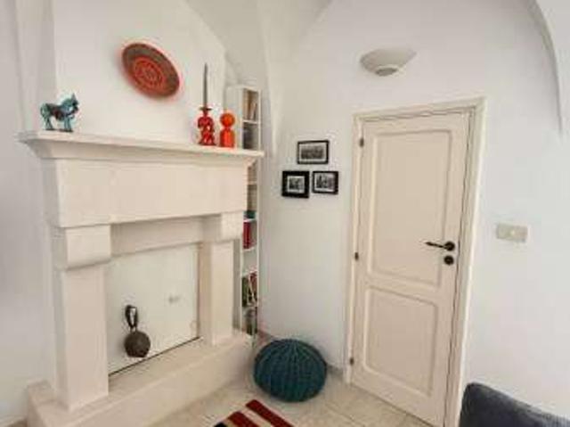 Bilocale arredato con terrazzo Centro