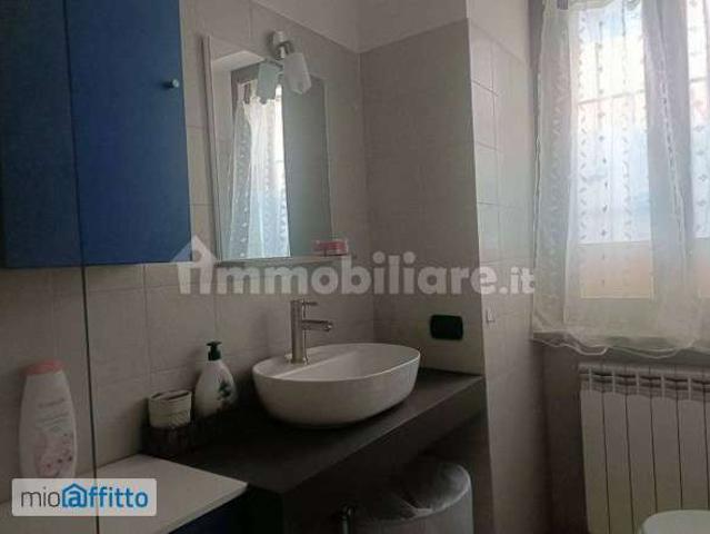 Bilocale arredato con terrazzo Centro