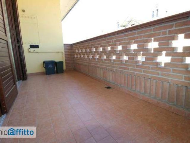 Bilocale arredato con terrazzo Centro