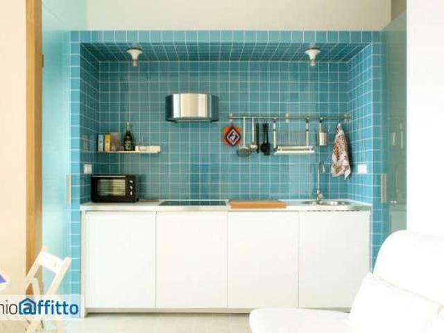 Bilocale arredato con terrazzo Centro