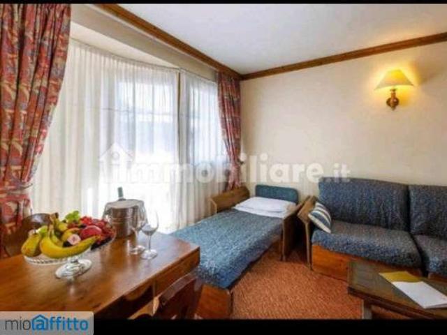 Bilocale arredato con terrazzo Centro