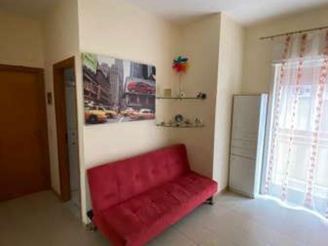 Bilocale arredato con terrazzo Centro