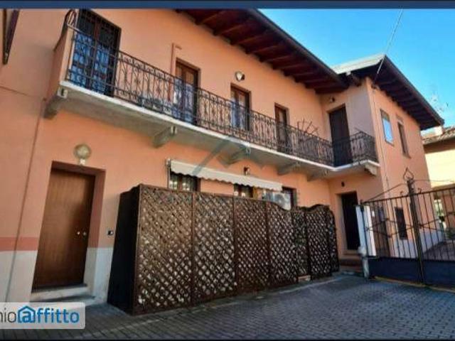 Bilocale arredato con terrazzo Centro