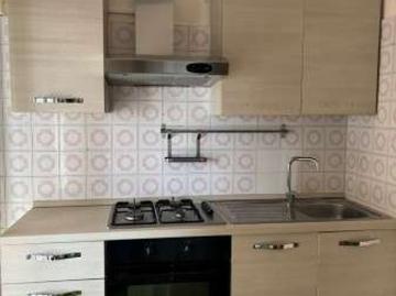 Bilocale arredato con terrazzo Centro