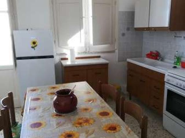 Bilocale arredato con terrazzo Centro